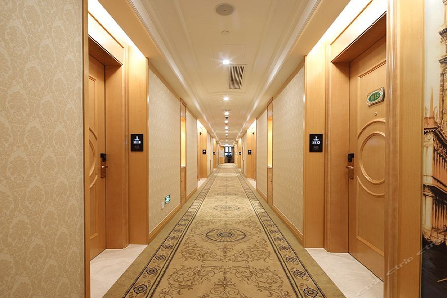 Vienna International Hotel (Shanghai Hongqiao Hub Qingpu Metro Station) 13/19