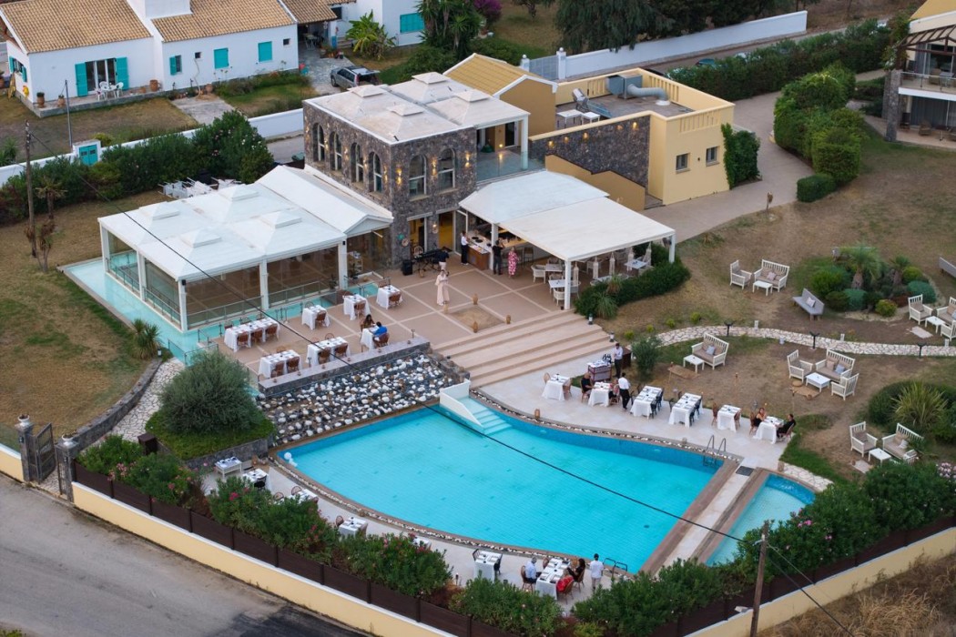 Restia in Almiros Beach
