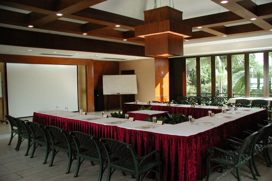 Evergreen Resort Hotel 22/32