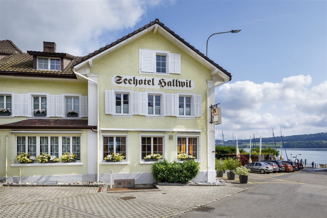 HALLWIL SWISS QUALITY SEEHOTEL 7/22
