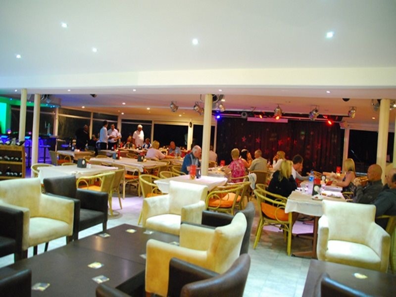 Lion Hotel 6/15