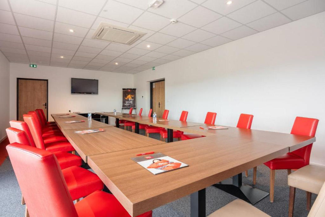 Ibis Dijon Sud 32/63