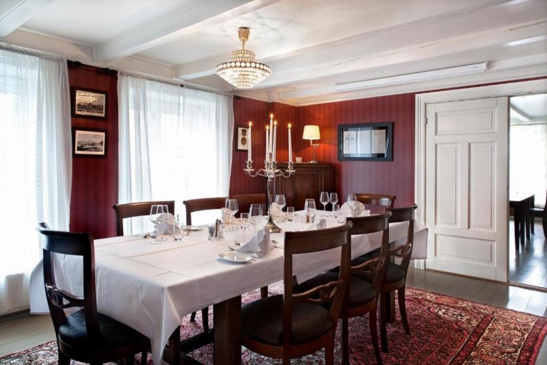 Hotel Kong Carl 26/48