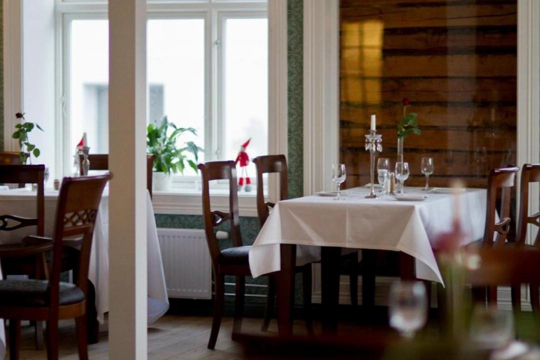 Hotel Kong Carl 25/48