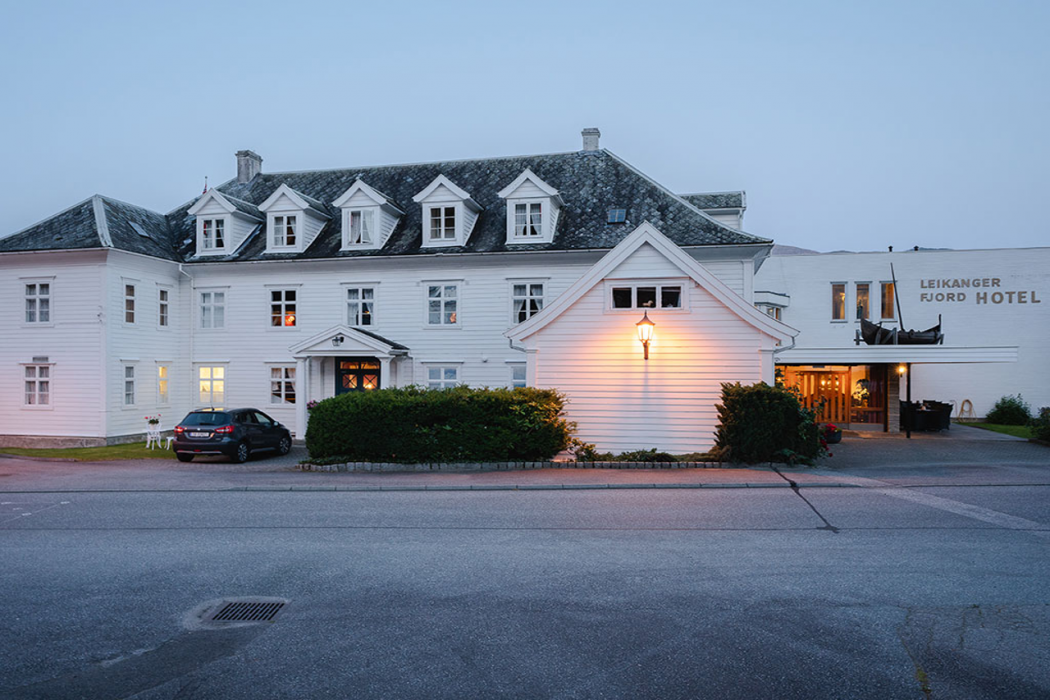Leikanger Fjordhotel in SOGNDAL