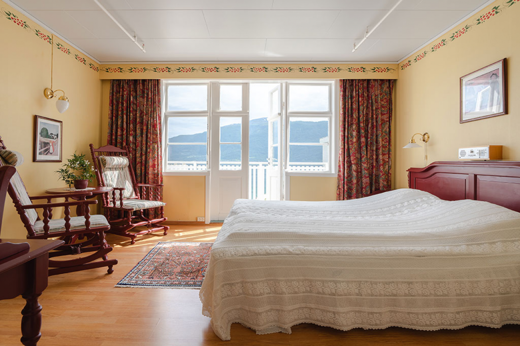 Leikanger Fjordhotel 7/30
