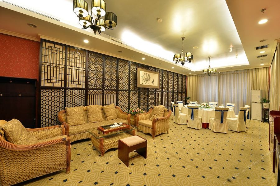 Excemon Beijing Hongxiang Hotel 23/41
