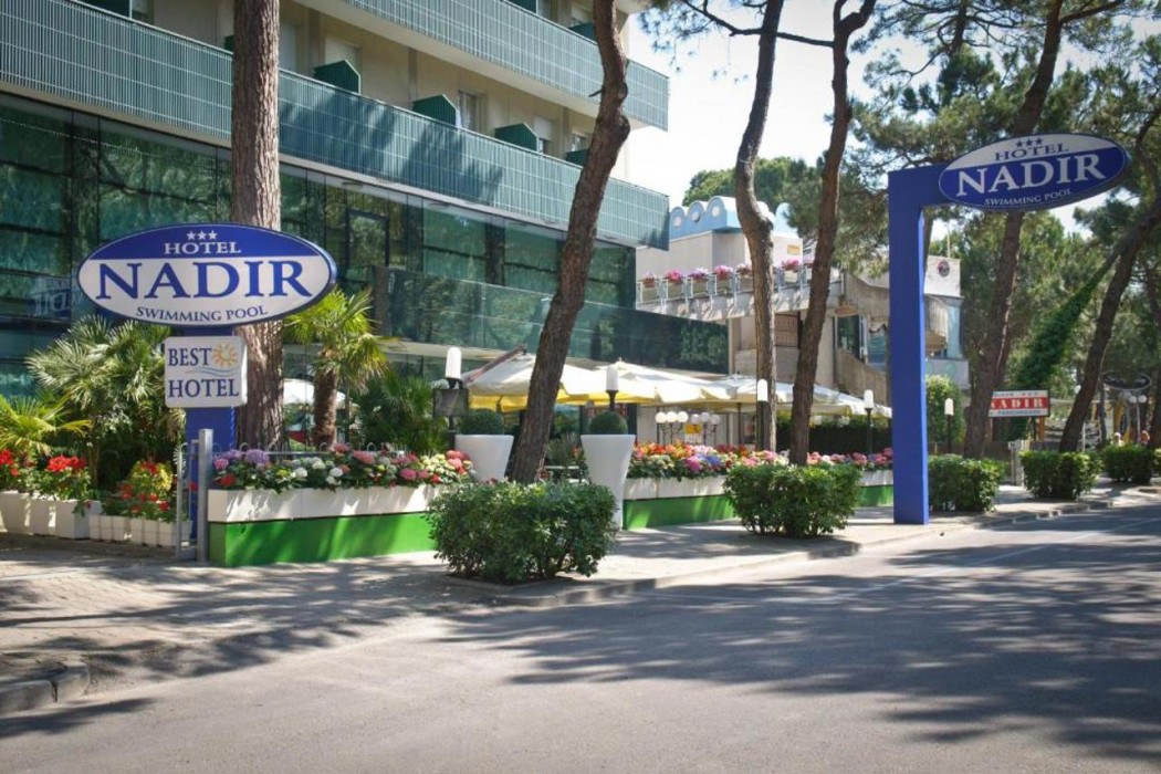 Hotel Nadir 5/34