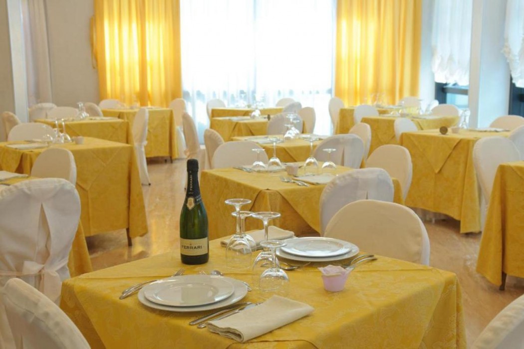Hotel Nadir 22/34