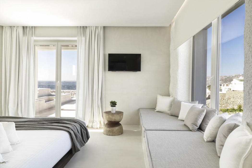 Mykonos Earth Suites 10/70