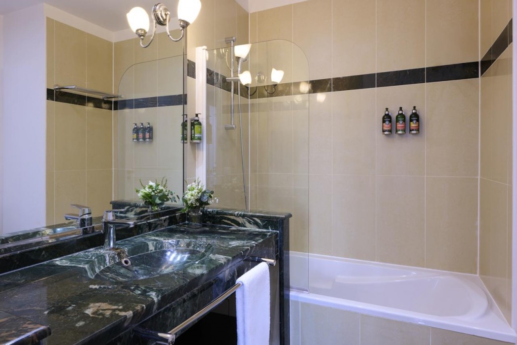Fraser Suites Le Claridge Champs-Elysees 19/67
