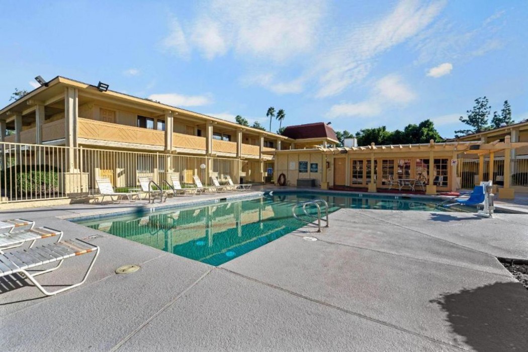 Travelodge by Wyndham Phoenix North 16/25