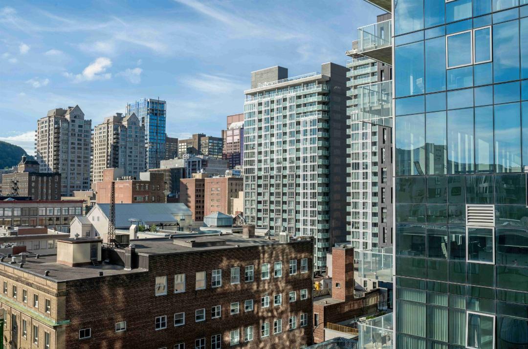 Warwick Le Crystal - Montreal in MONTREAL