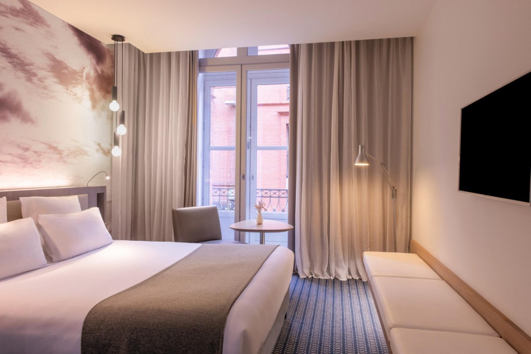 Le Grand Balcon Hotel 24/68