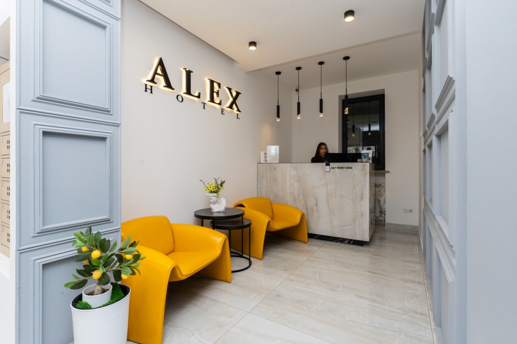 Alex Hotel 11/70