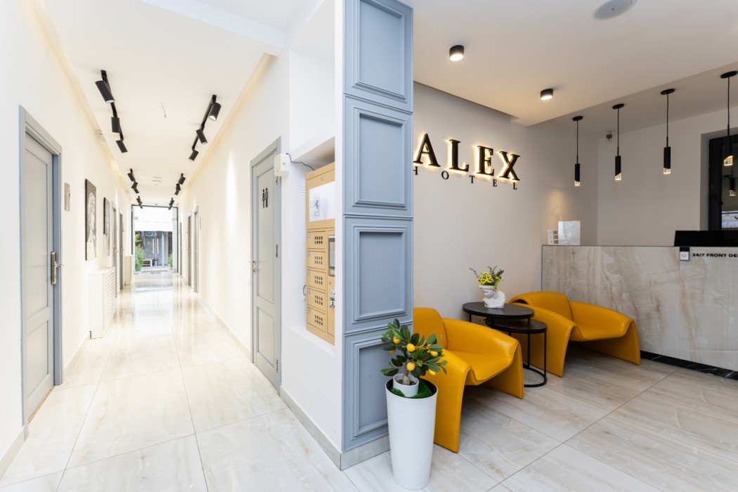 Alex Hotel 18/70