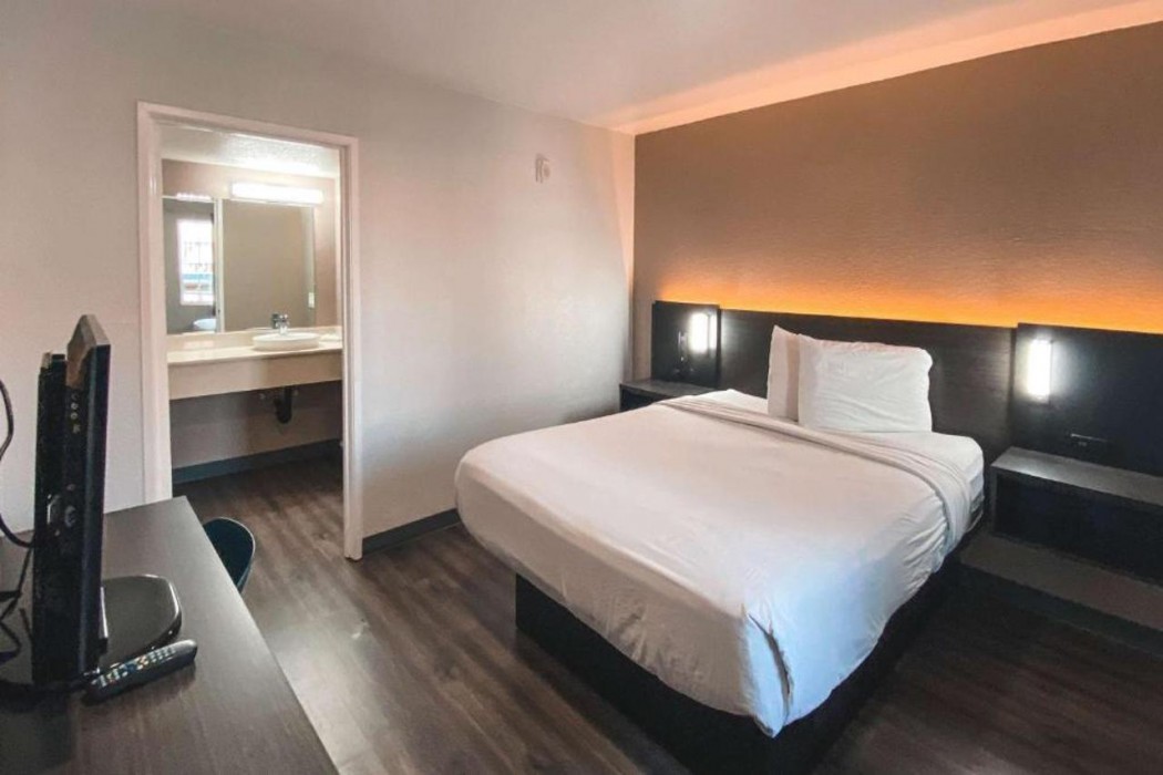 Motel6 West Sacramento, CA 16/60