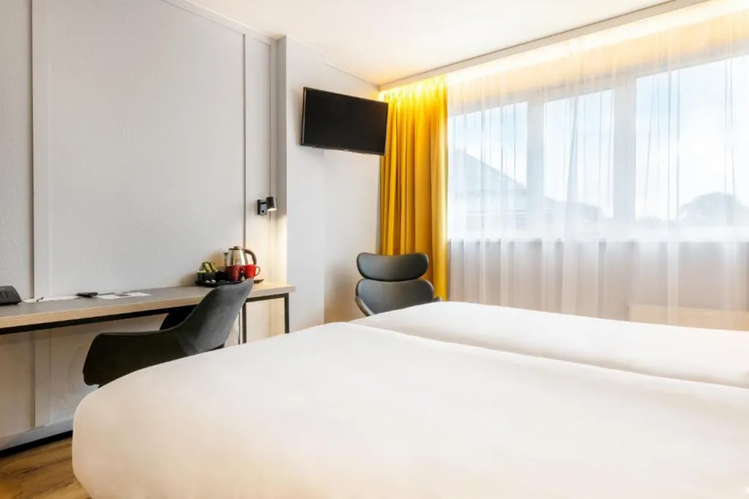 Metropol Hotel 18/59