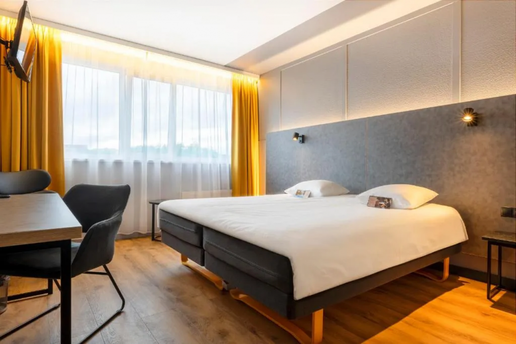Metropol Hotel 16/59