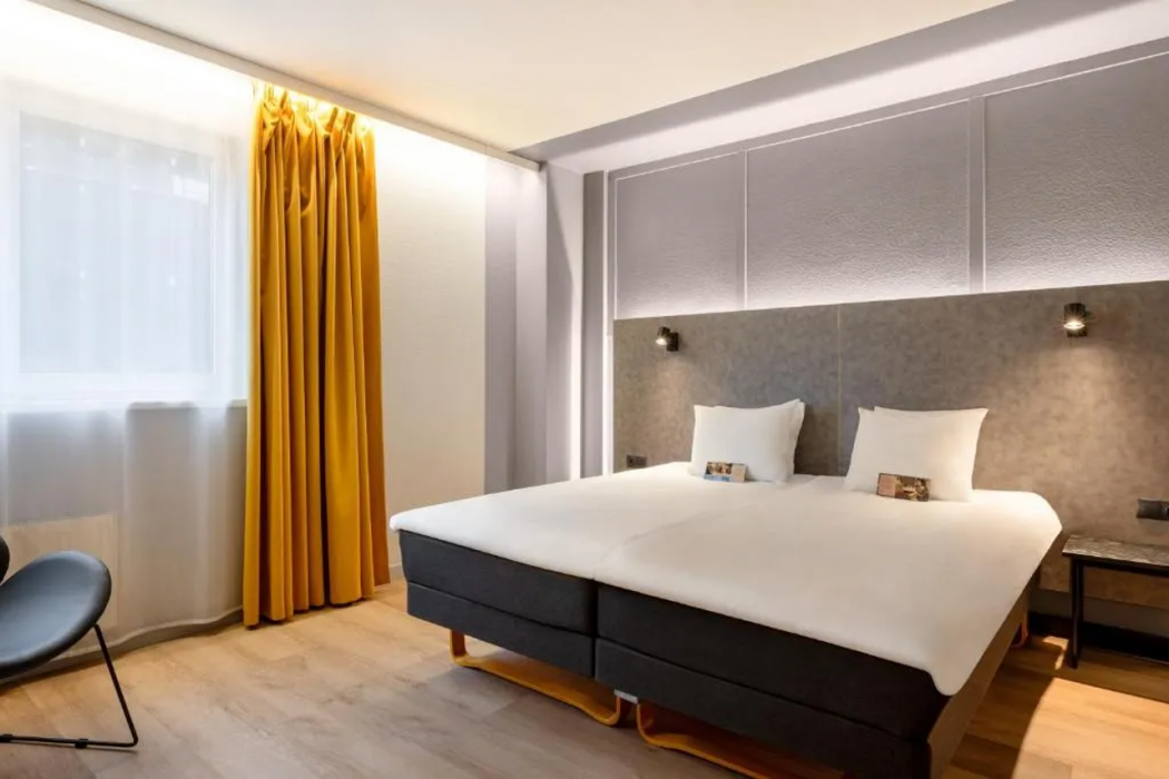 Metropol Hotel 17/59