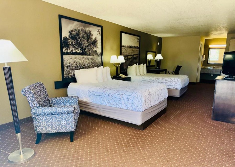 Baymont by Wyndham New Braunfels TX 10/13