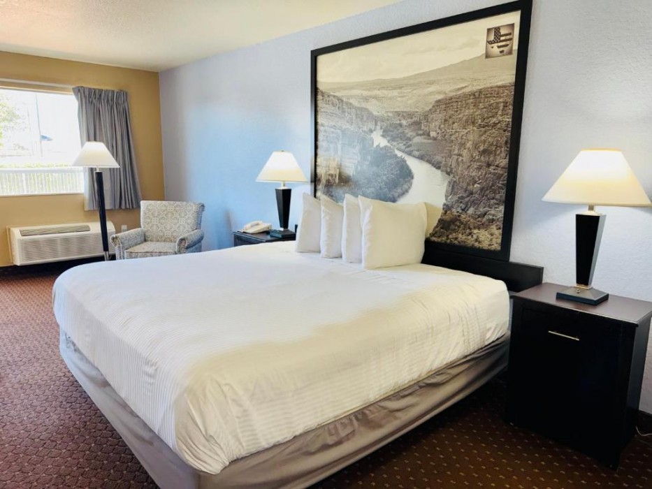 Baymont by Wyndham New Braunfels TX 2/13