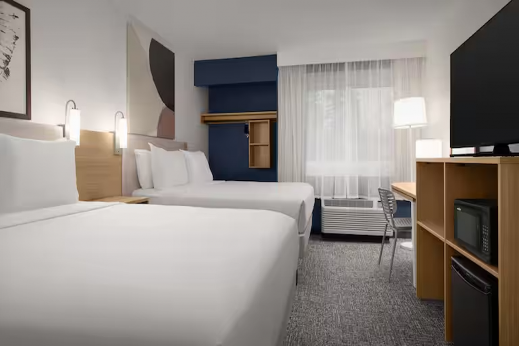 Spark by Hilton San Jose Airport 8/25