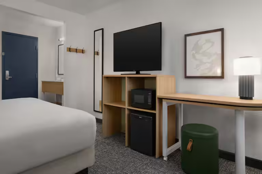 Spark by Hilton San Jose Airport 4/25