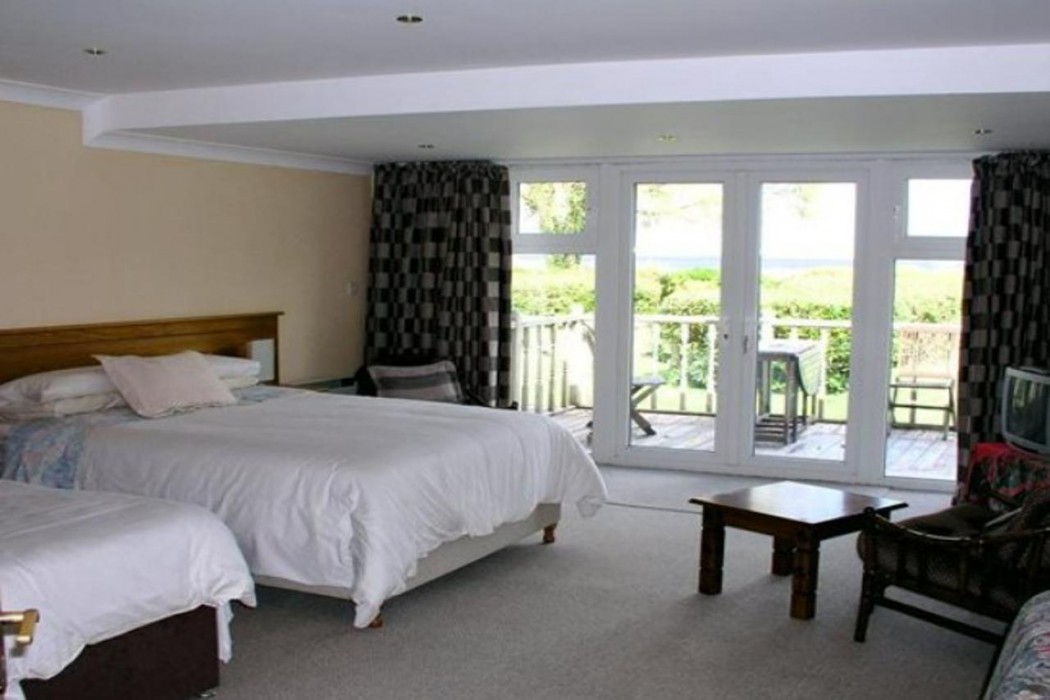 Lakeland Midsummer Lakehouse 6/7
