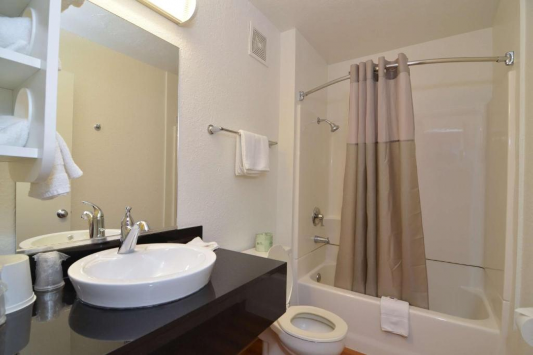 Motel6 Twentynine Palms, CA 24/43