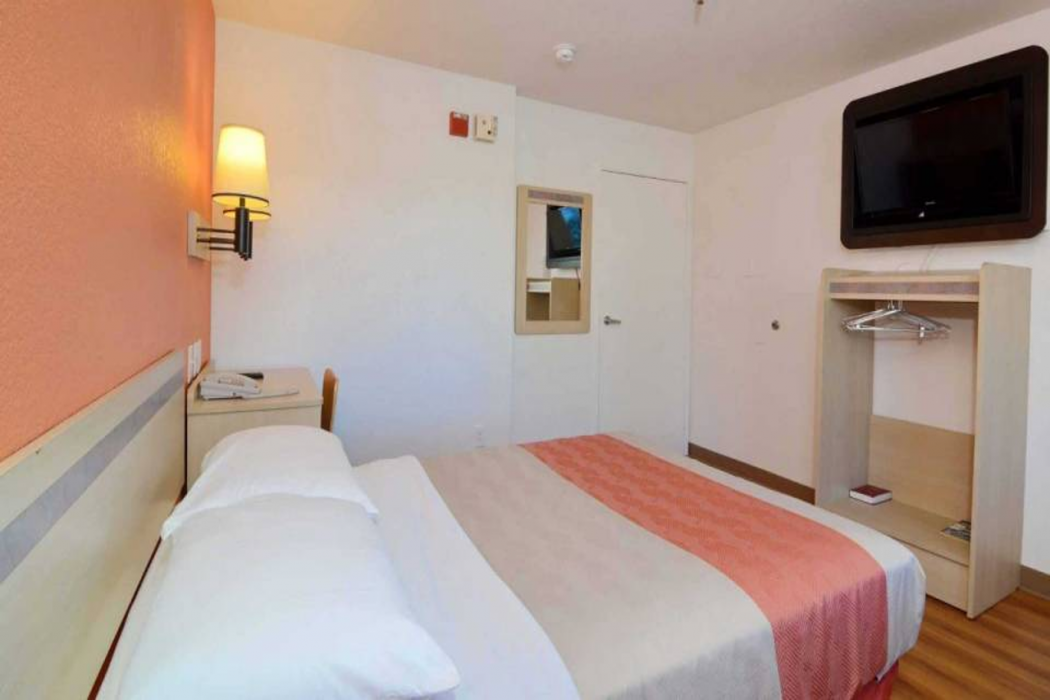 Motel6 Twentynine Palms, CA 9/43