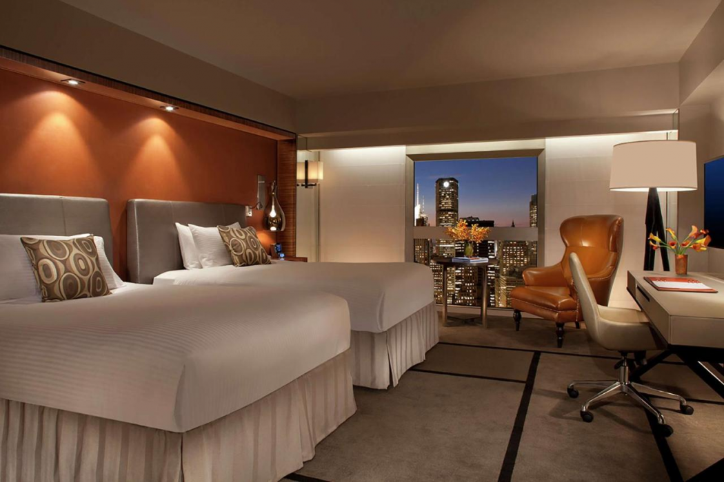 Millennium Hilton New York ONE UN Plaza 9/72