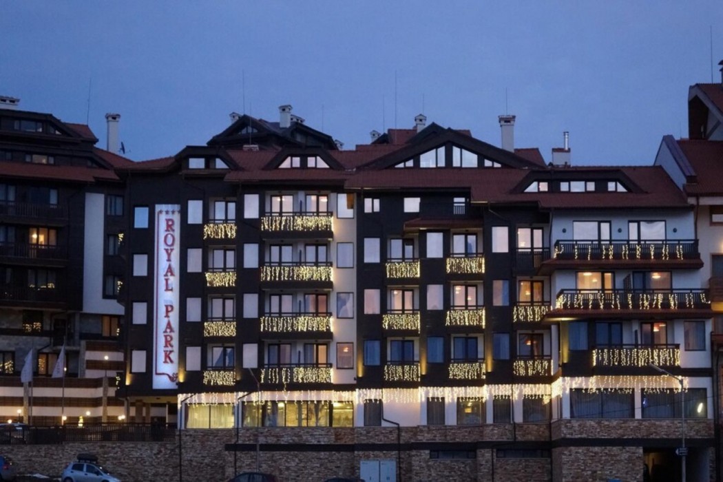 Royal Park And Spa Apartments 1/12