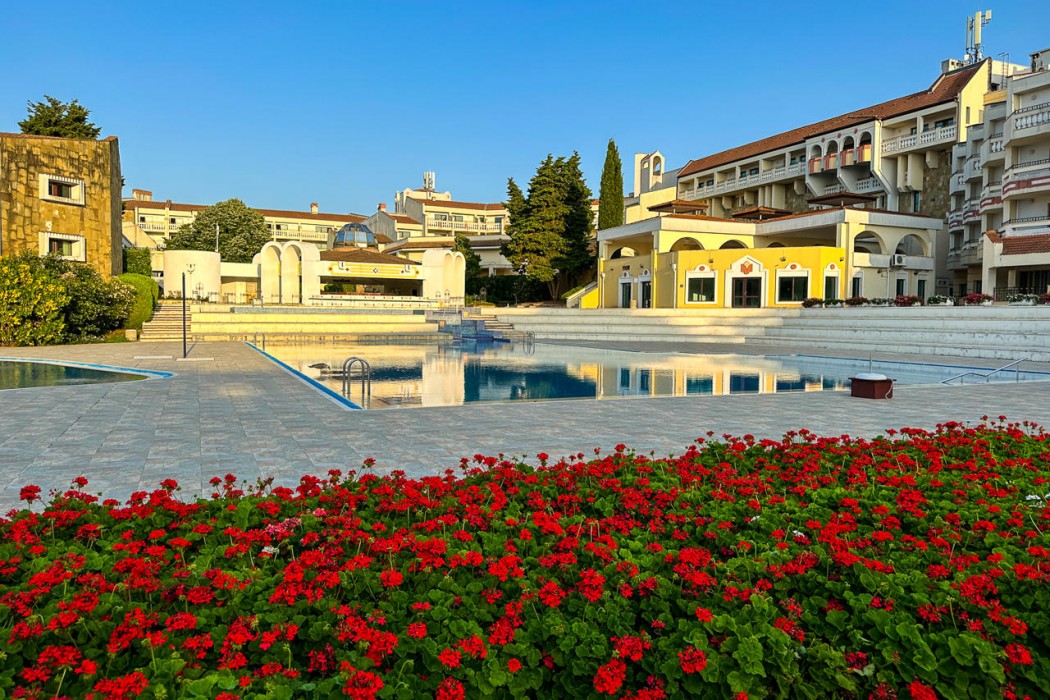 Marina Royal Palace 7/96