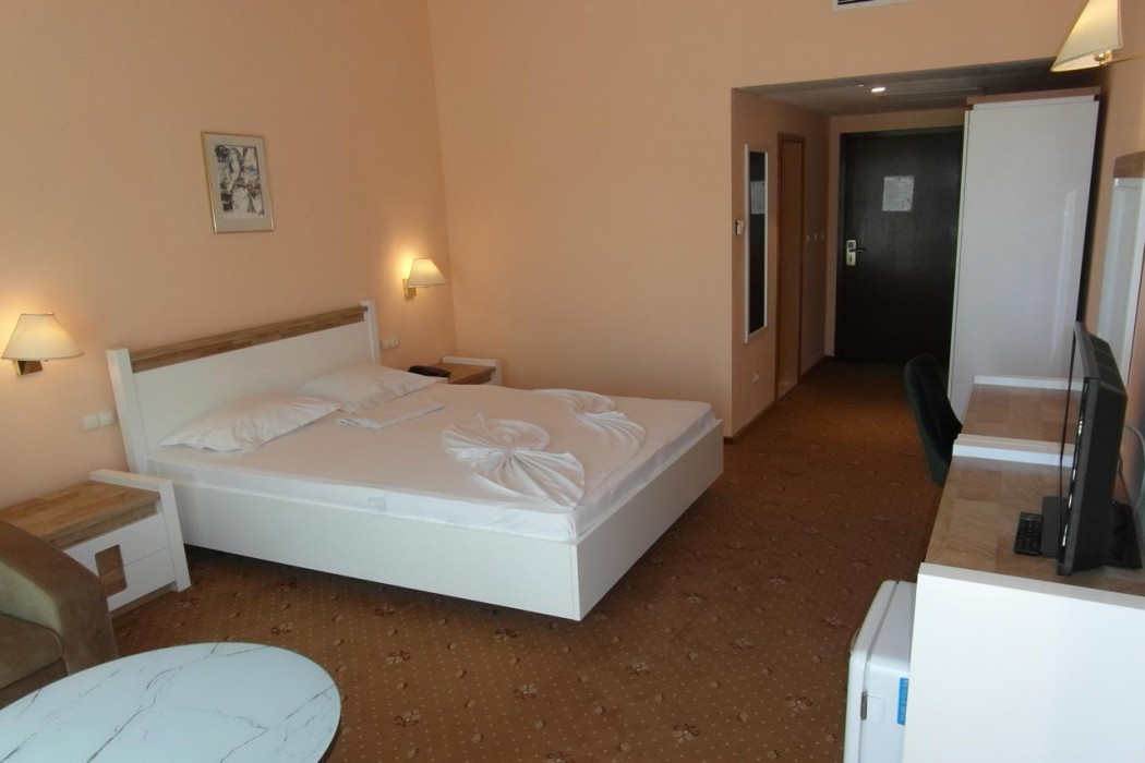Marina Royal Palace 33/96