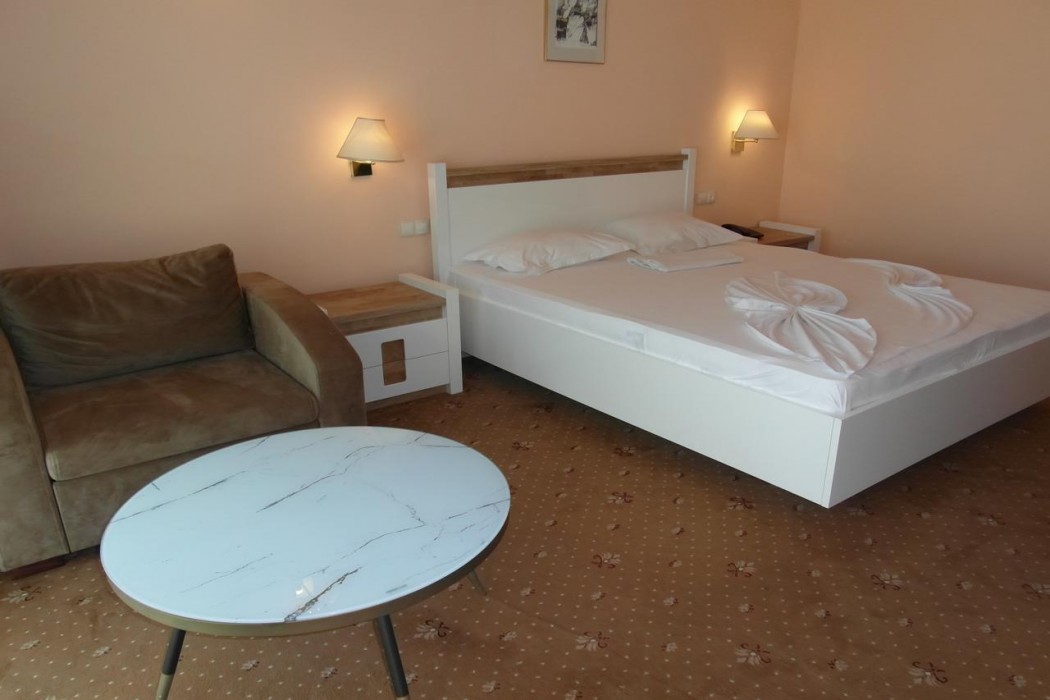 Marina Royal Palace 37/96