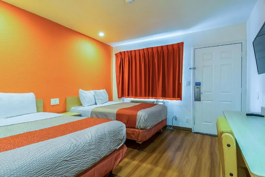 Motel6 Bakersfield, CA - Airport 21/63