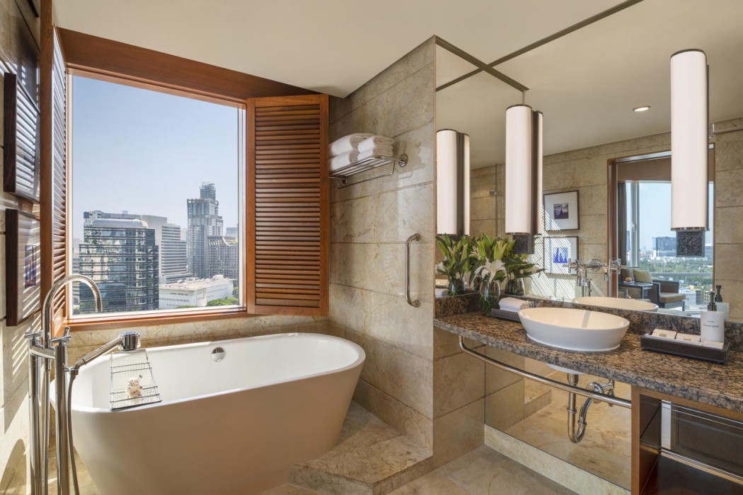 Conrad Bangkok 76/172