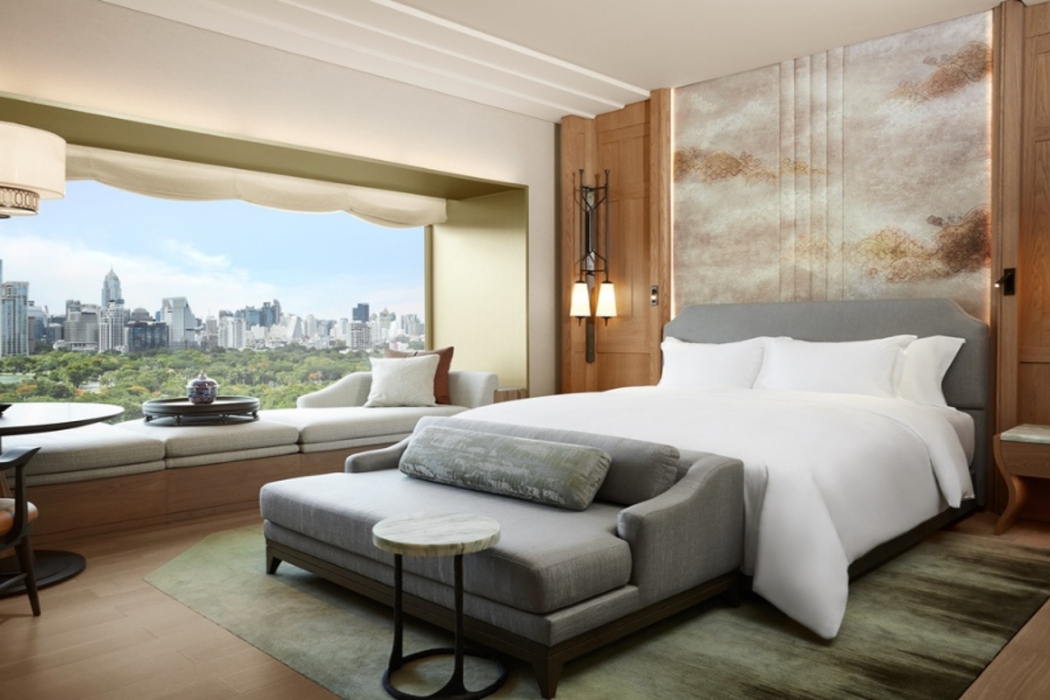 Dusit Thani Bangkok 12/58