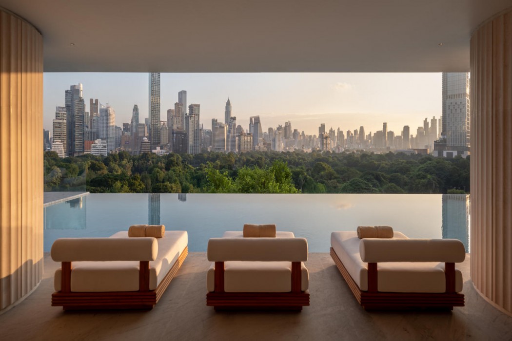 Dusit Thani Bangkok 27/58