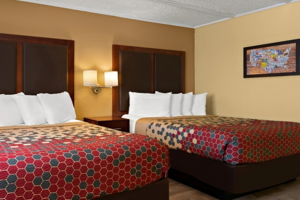 Kings House Motor Hotel, a Dazzler Select by Wyndham 8/21