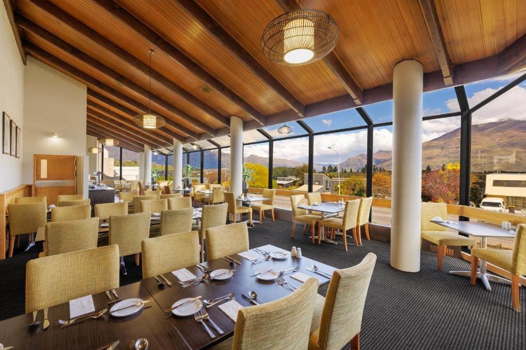 Copthorne Hotel and Apartments Queenstown Lakeview 12/28
