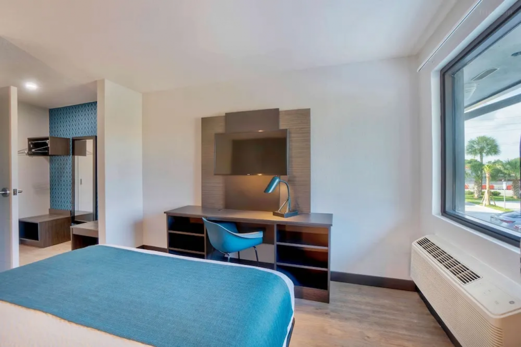 Motel6 Fort Lauderdale, FL 11/44