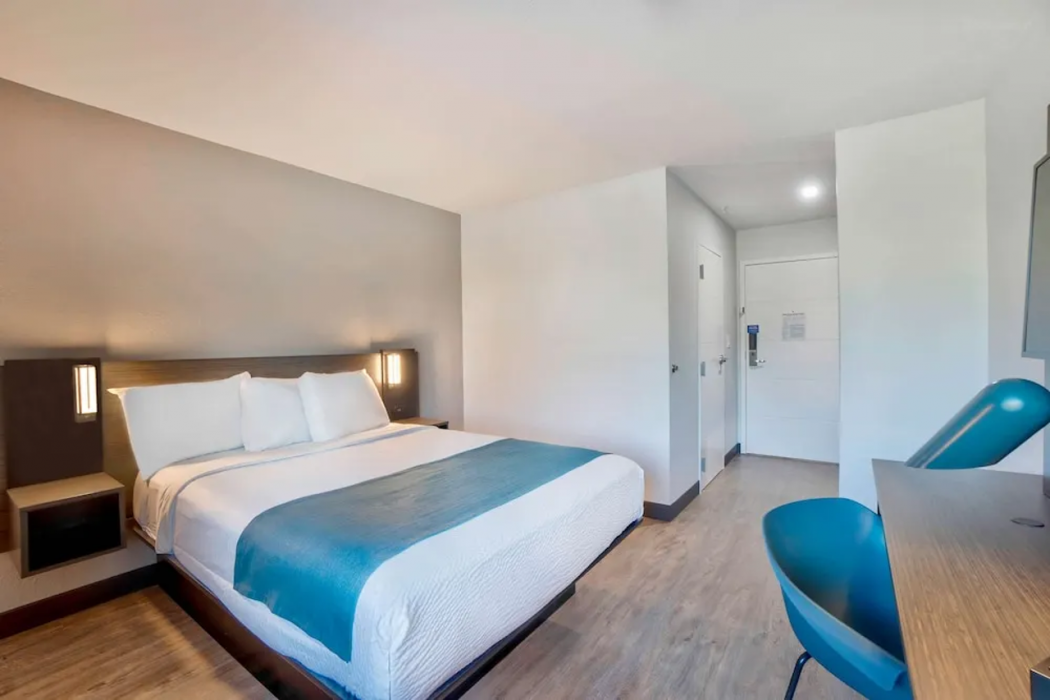 Motel6 Fort Lauderdale, FL 12/44
