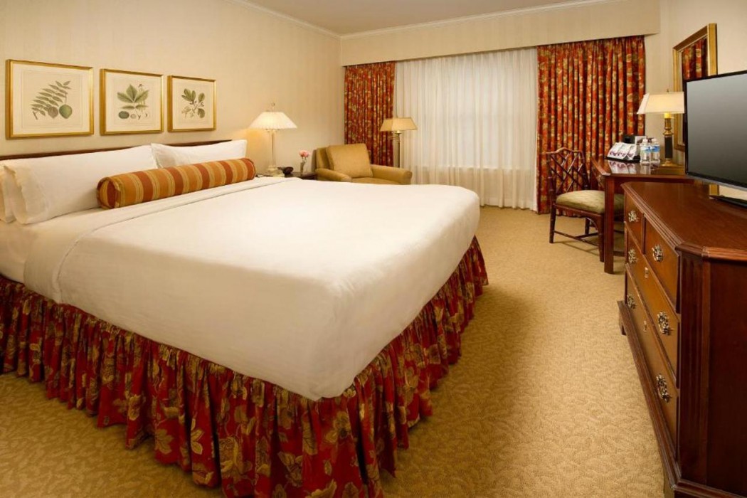 Mayflower Park Hotel 8/19