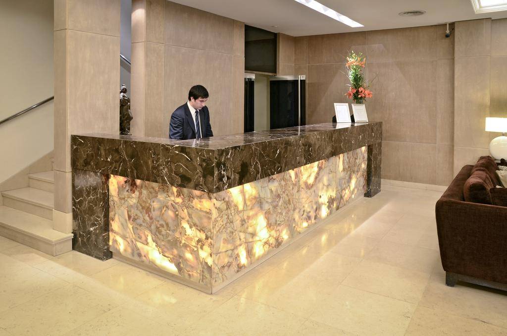 Hotel Iruna 12/72