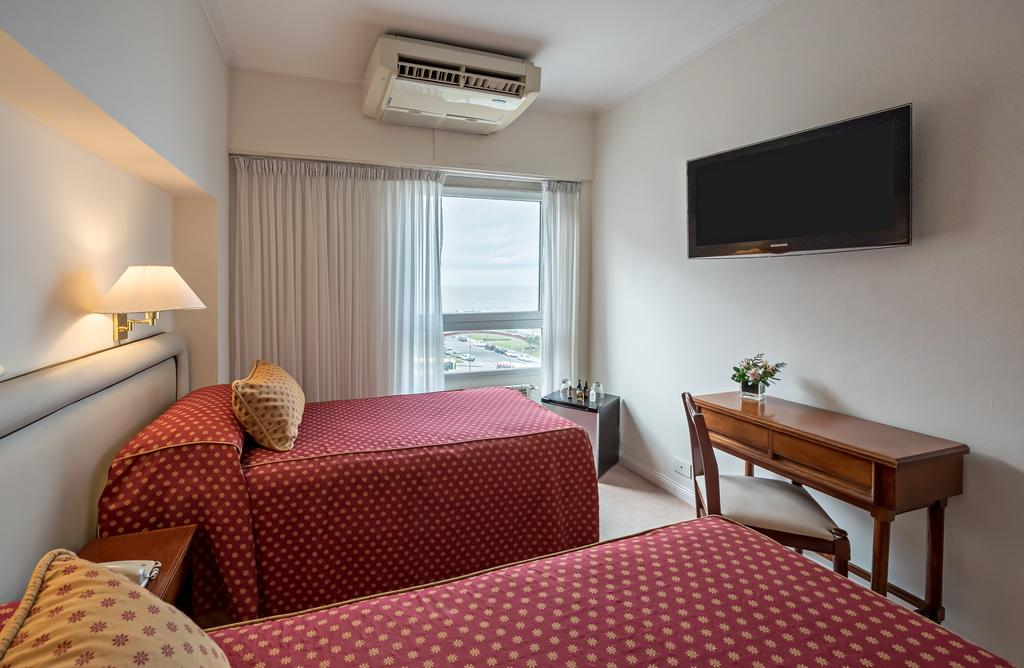 Hotel Iruna 19/72
