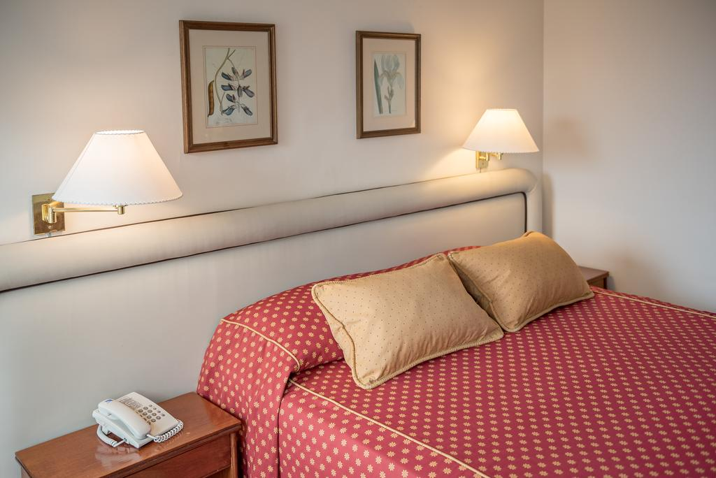Hotel Iruna 16/72