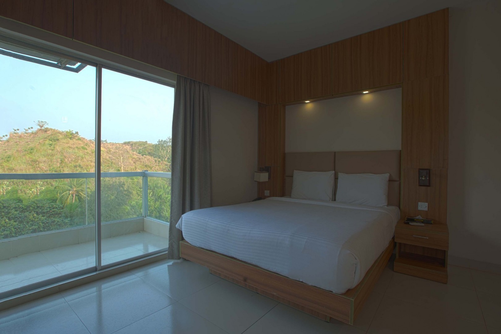 Deluxe Triple Room with Sea View