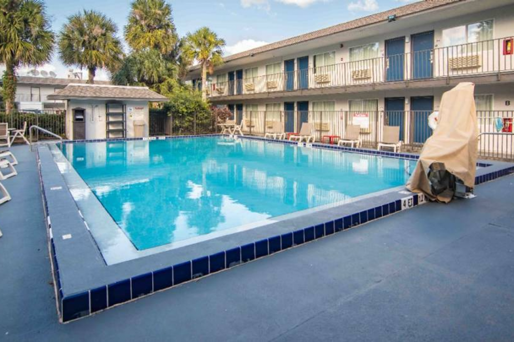 Motel6 Kissimmee, FL - Orlando 38/64